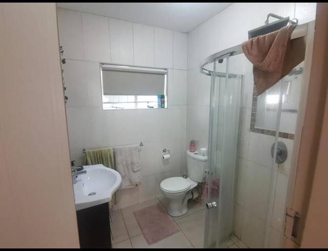 1 BEDROOM PROPERTY TO RENT IN DIE BULT